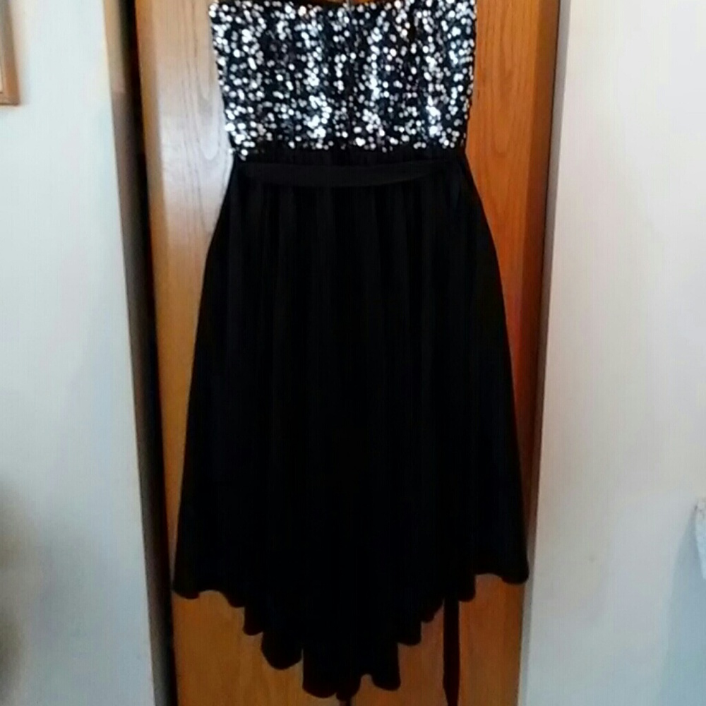 Almost Famous Dress - Picture 6 of 8